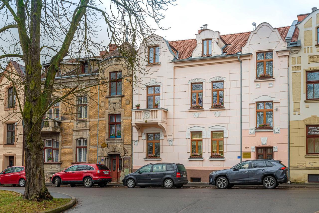 Nadstandardni Luxusni Apartman V Centru Ceske Lipy Česká Lípa المظهر الخارجي الصورة